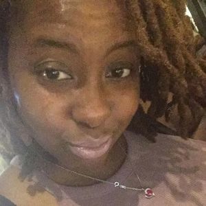 Meet your Posher, Britt double-b